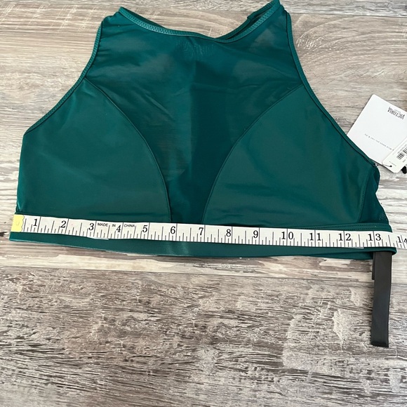 Victoria's Secret Green Sports Bra - Picture 5 of 6